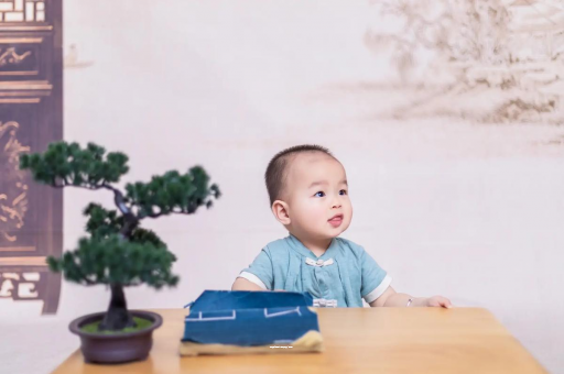 如东八个月宝宝可以吃盐吗